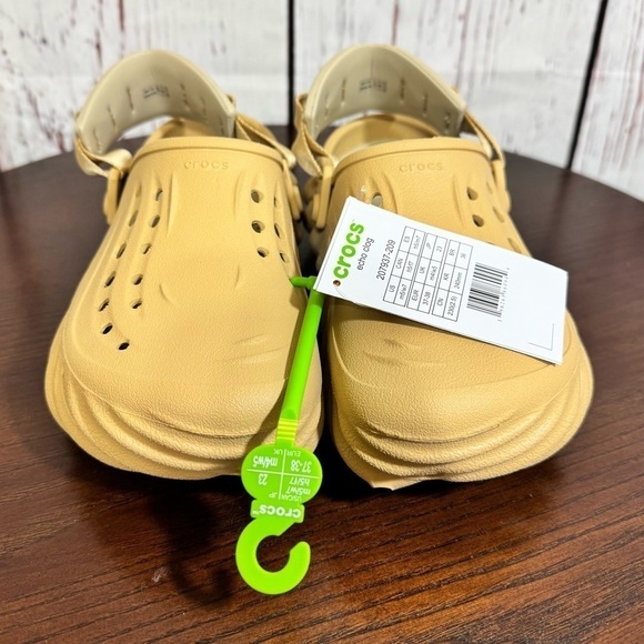 CROCS echo clog size 7 Wheat comfortable Trail Hiking and street wear worthy NWT - Picture 3 of 14